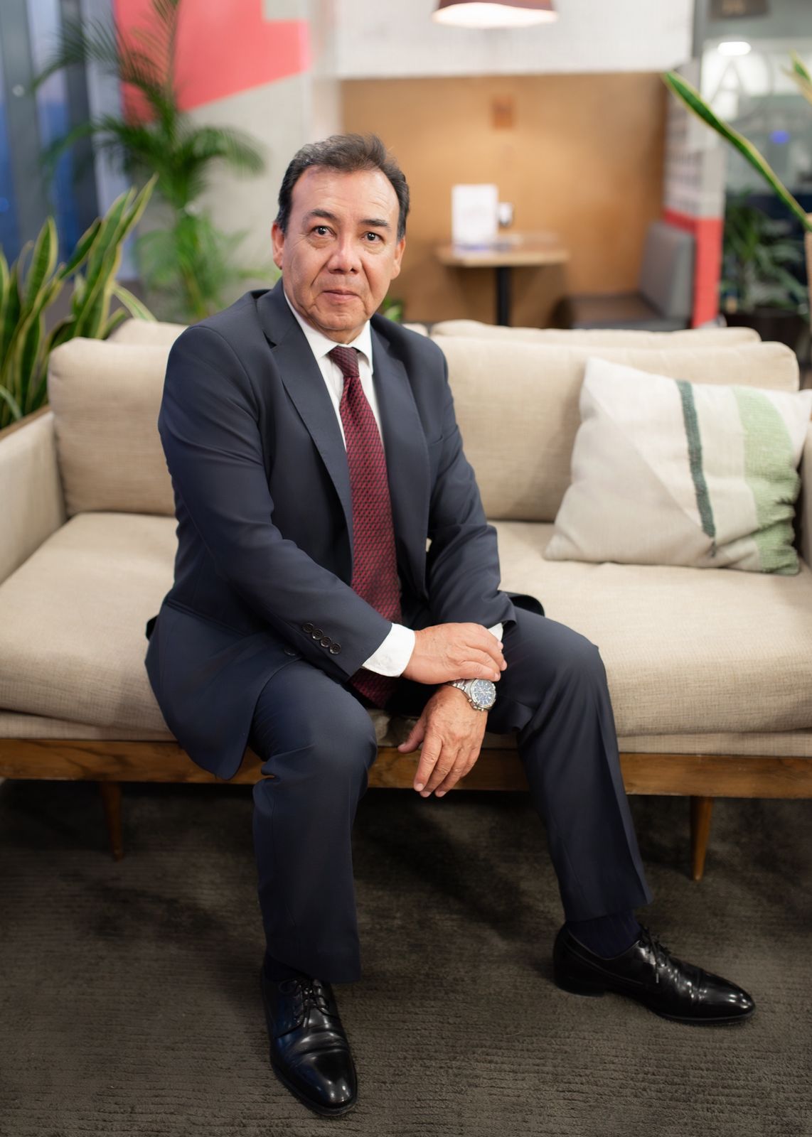 Mtro. Roberto Rosales García